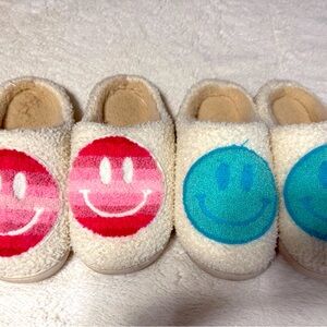 2pairs of girls slippers size 3